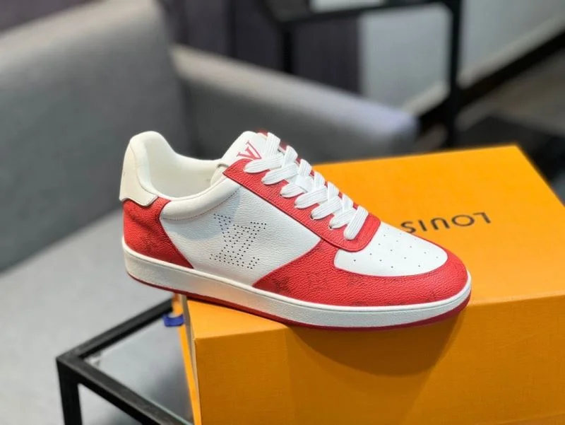 Versatile Louis Vuitton Low Shoes 32831