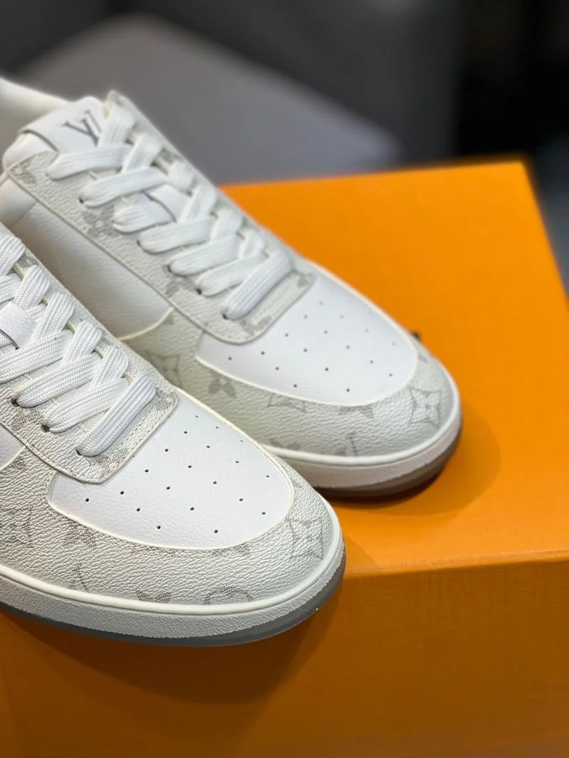 Refined Louis Vuitton Low Shoes 32827