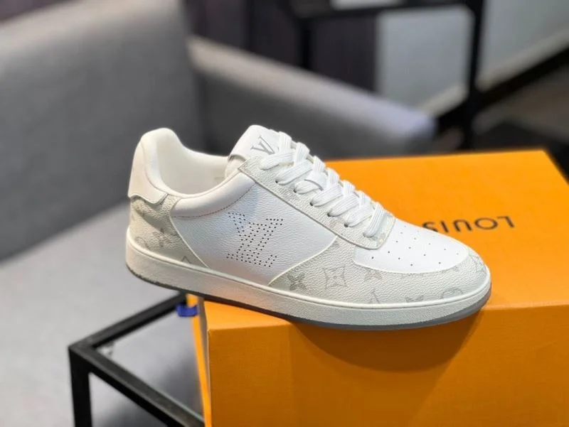 Refined Louis Vuitton Low Shoes 32827