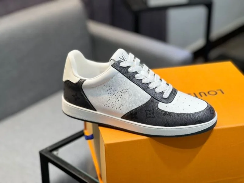 Louis Vuitton Low Shoes FashionForward 32804