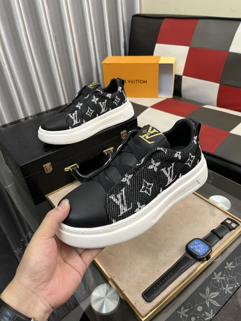 Louis Vuitton Low Shoes WeatherProof 32802