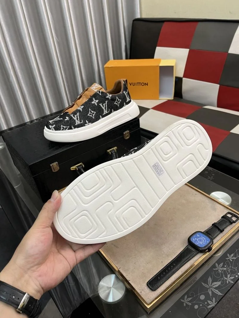 SoftTouch Louis Vuitton Low Shoes 32808