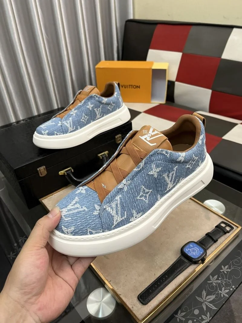 Louis Vuitton Low Shoes ZipUp 32818