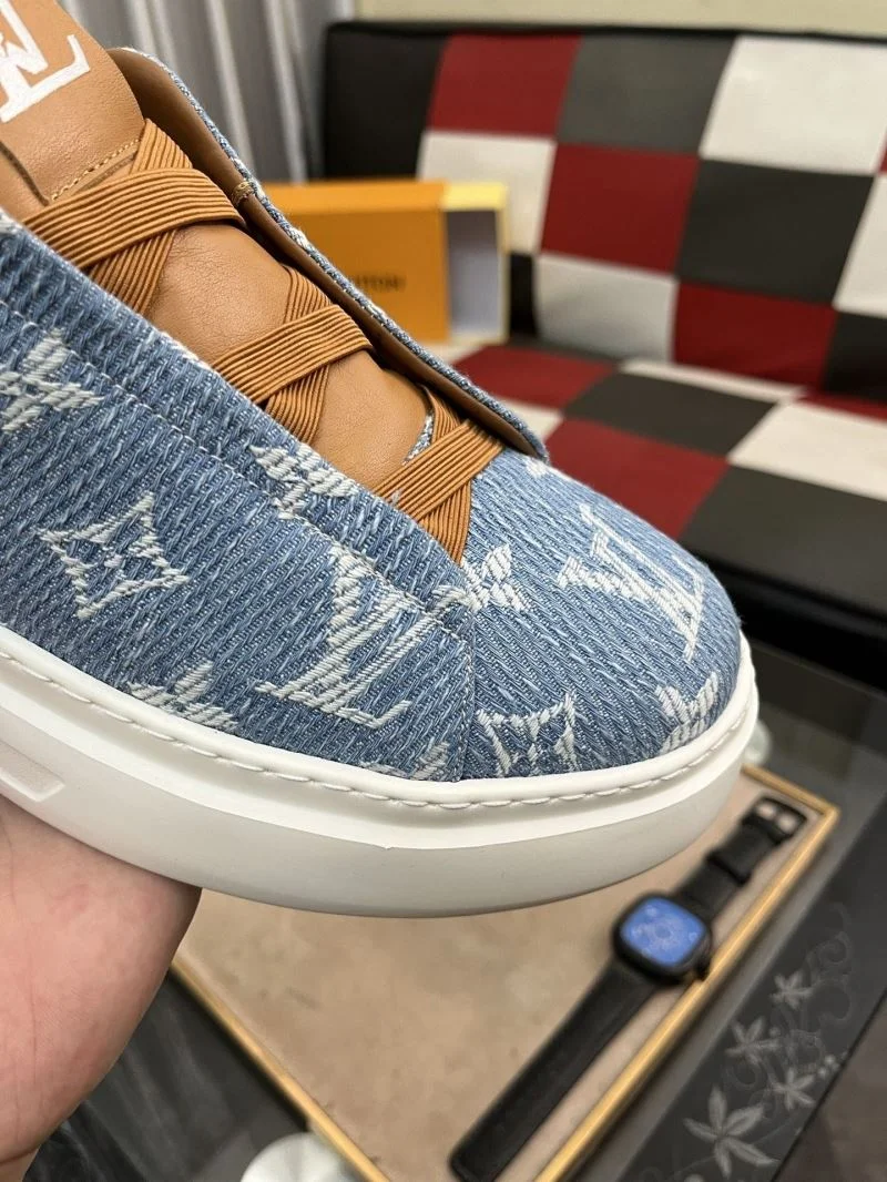 Louis Vuitton Low Shoes ZipUp 32818