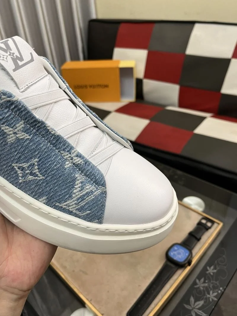 Louis Vuitton Low Shoes MoistureWicking 32810