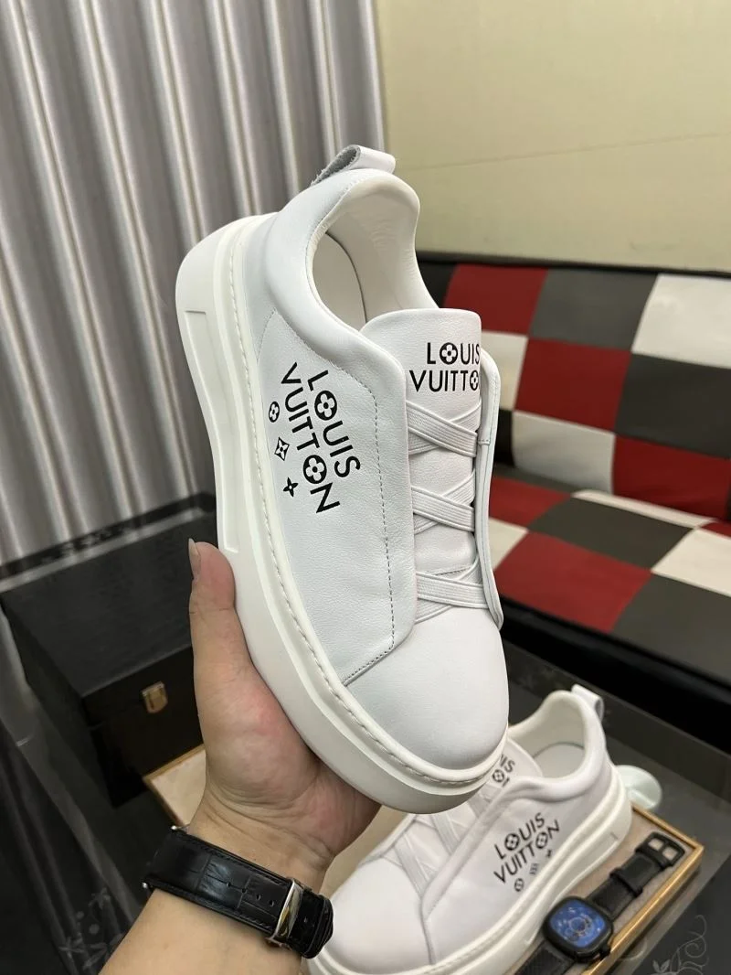 Tailored Louis Vuitton Low Shoes 32819
