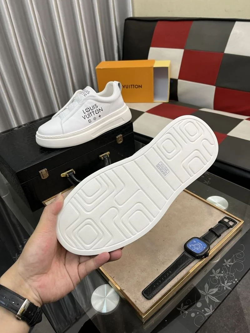 Tailored Louis Vuitton Low Shoes 32819