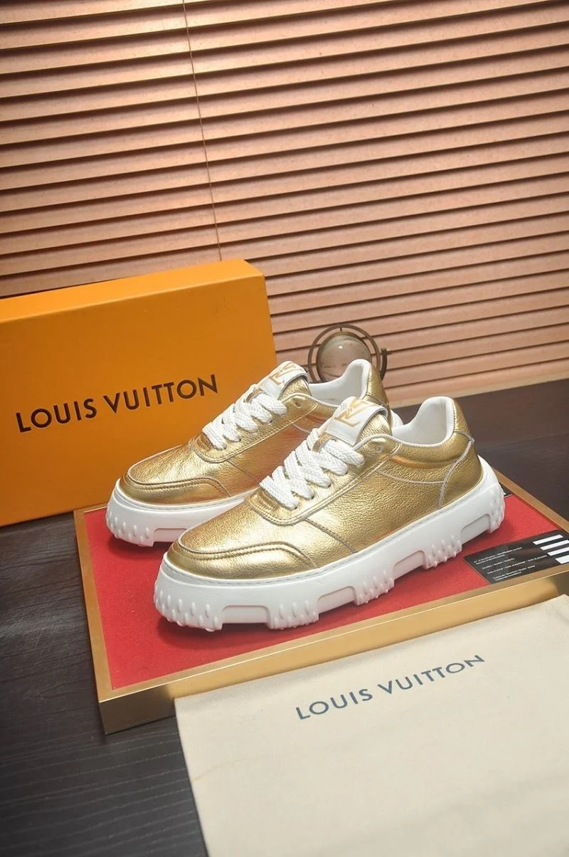 Louis Vuitton Low Shoes Classic 32817