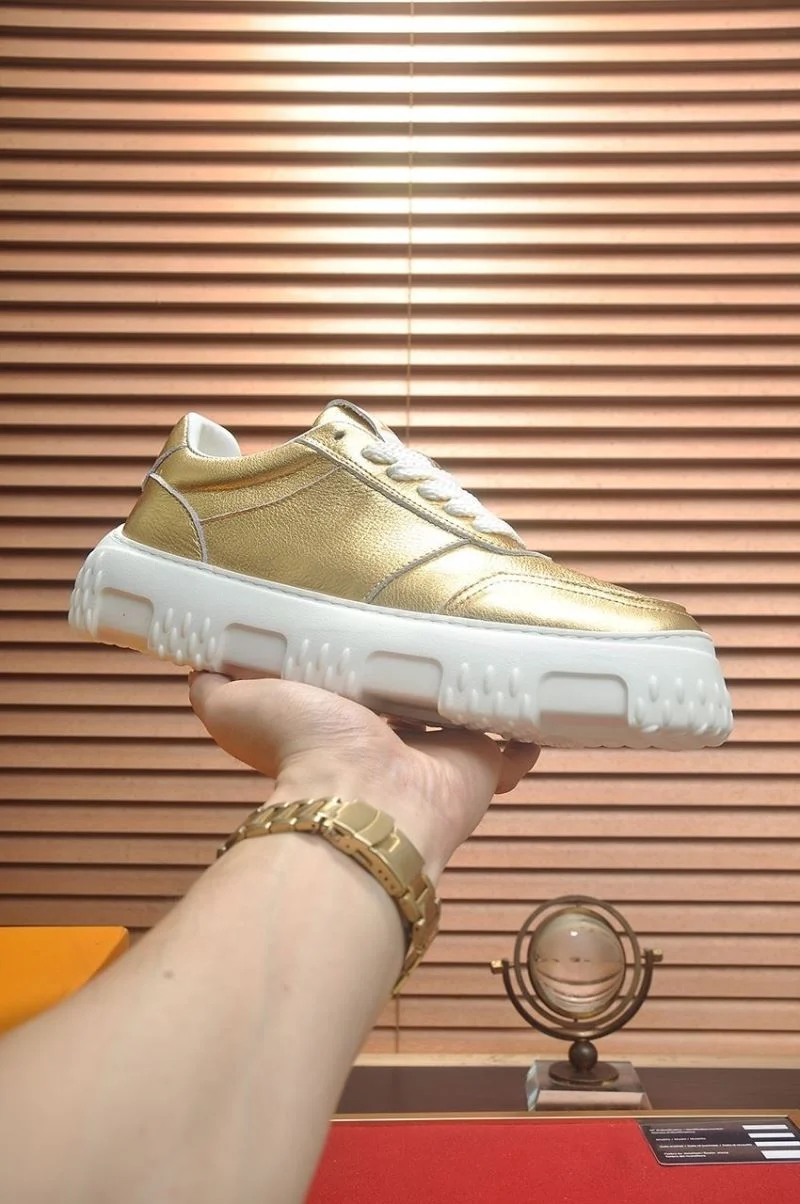 Louis Vuitton Low Shoes Classic 32817