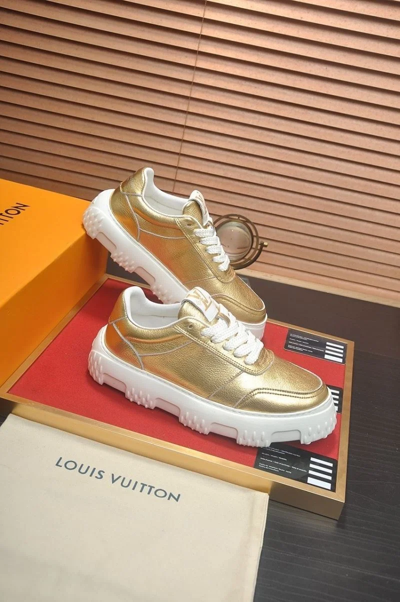 Louis Vuitton Low Shoes Classic 32817