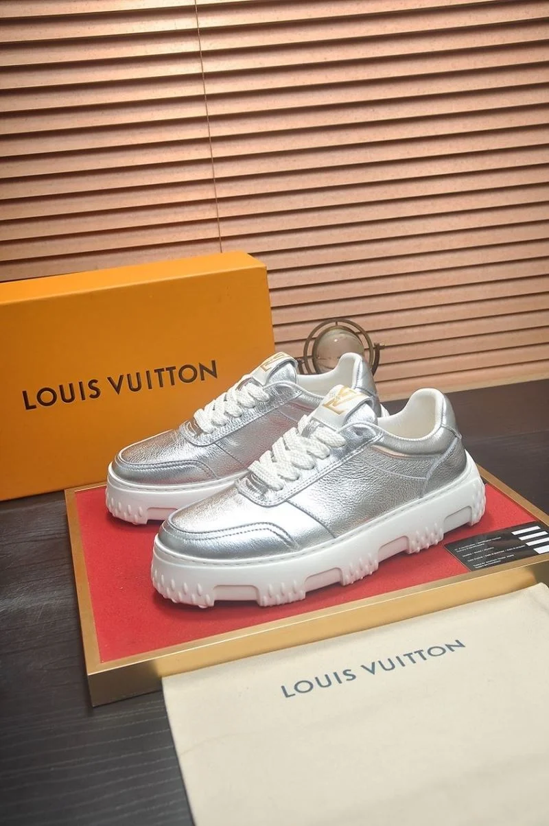 FashionForward Louis Vuitton Low Shoes 32805