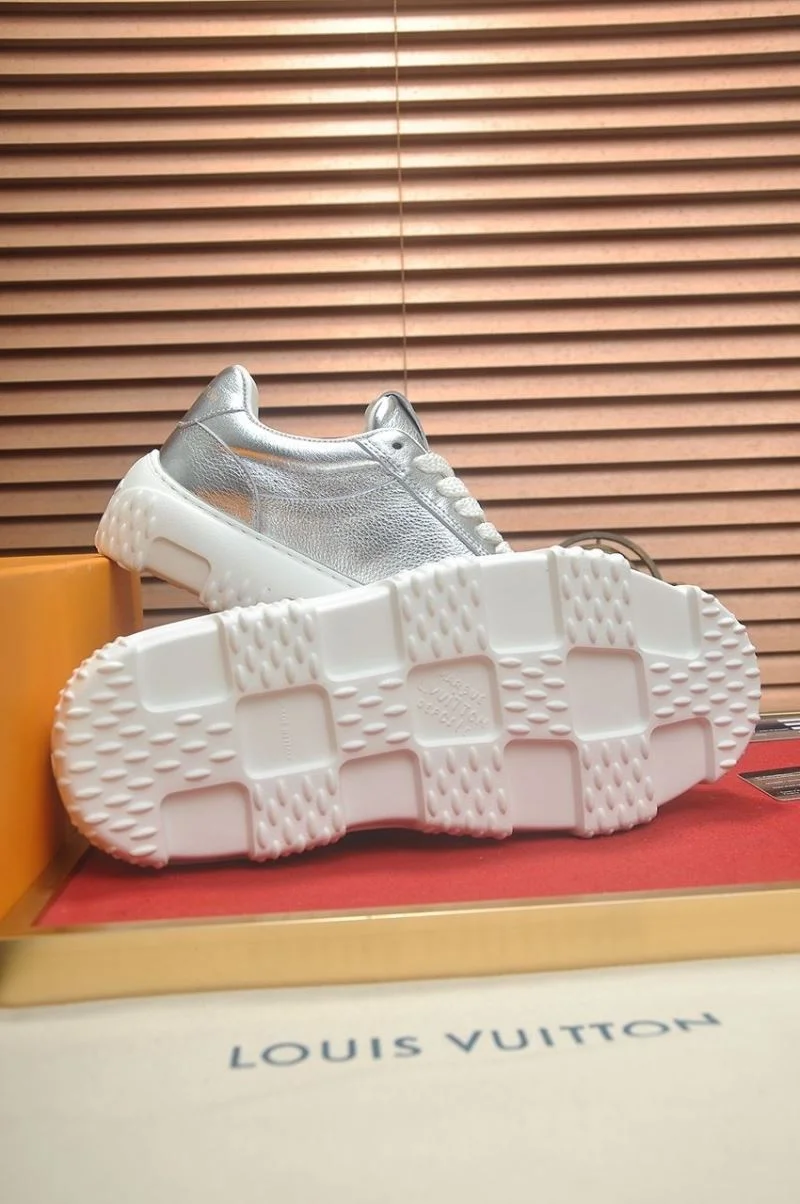 FashionForward Louis Vuitton Low Shoes 32805