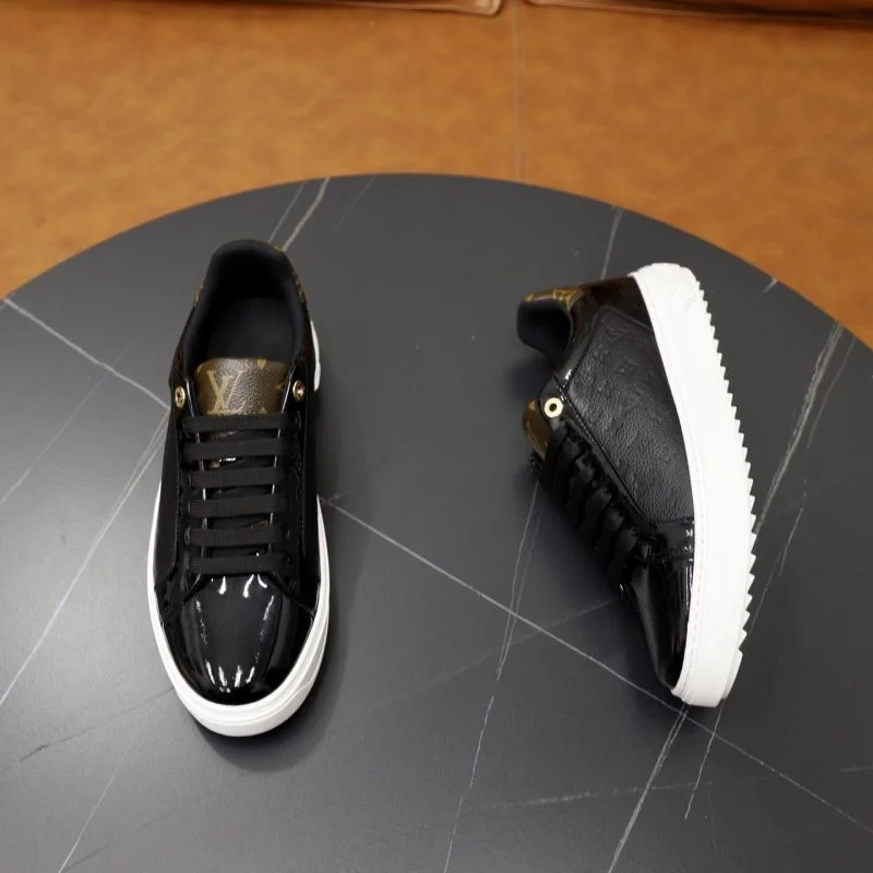 Louis Vuitton Low Shoes WeatherProof 32813