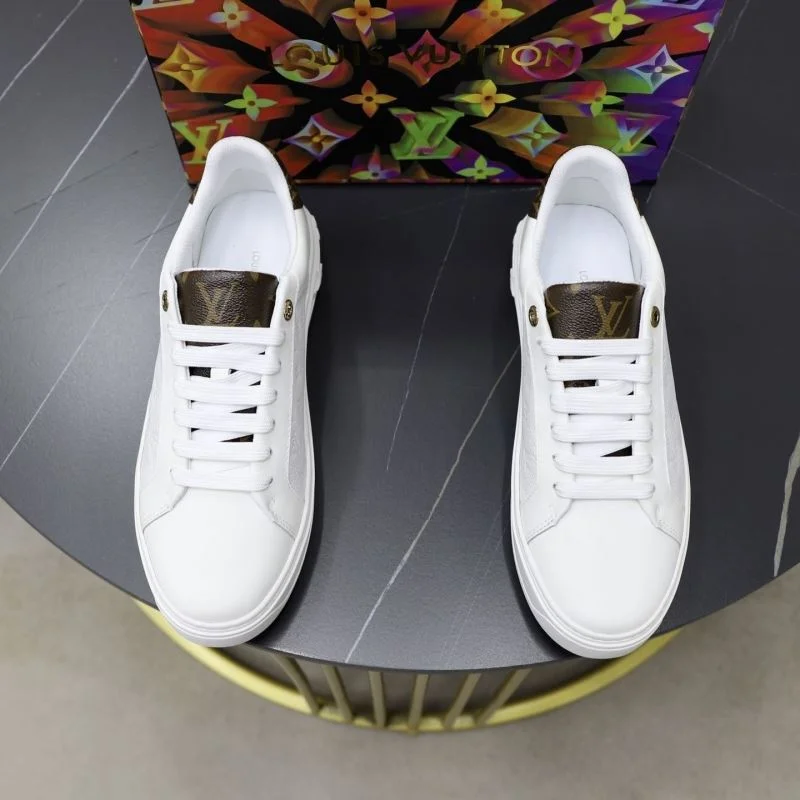 Louis Vuitton Low Shoes EyeCatching 32812