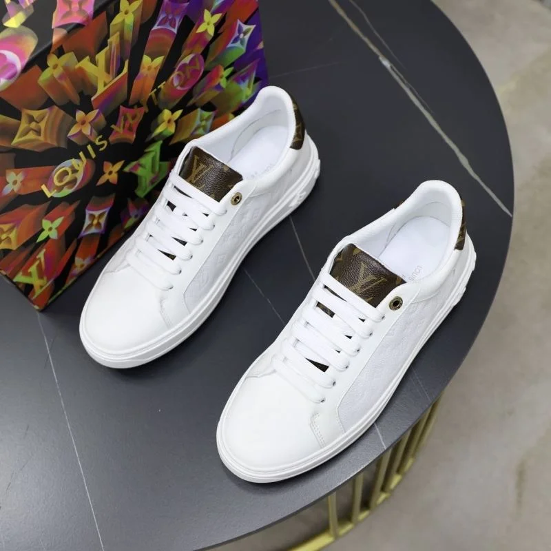 Louis Vuitton Low Shoes EyeCatching 32812