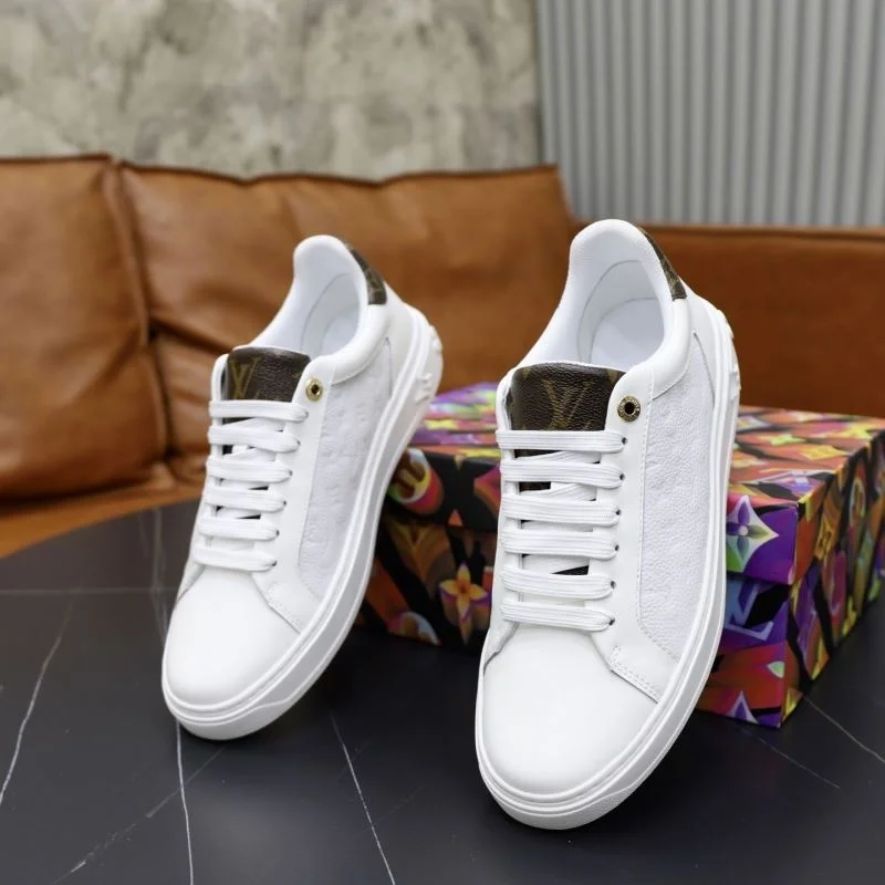 Louis Vuitton Low Shoes EyeCatching 32812