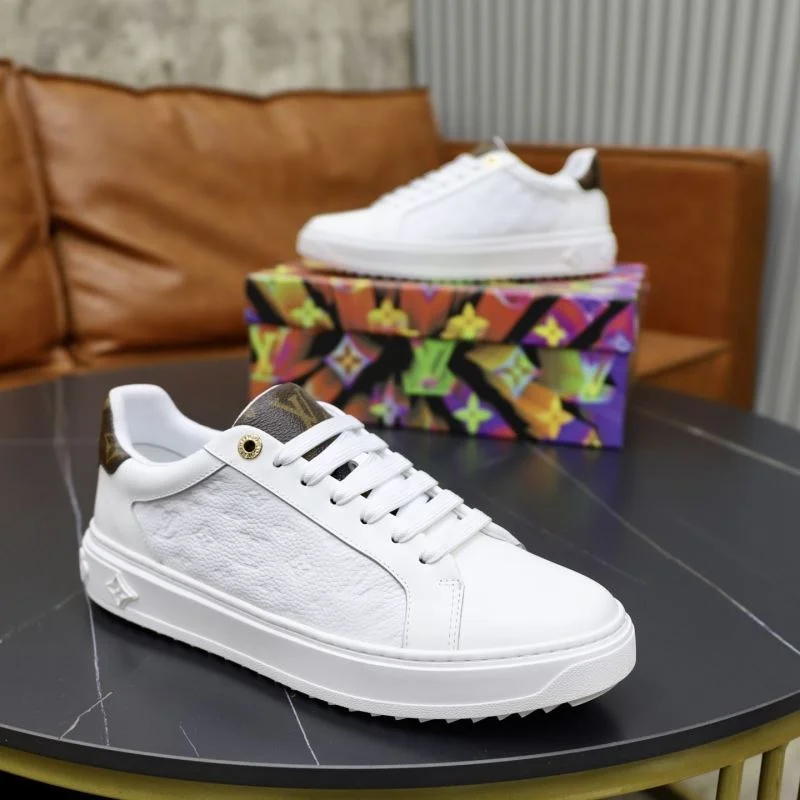 Louis Vuitton Low Shoes EyeCatching 32812