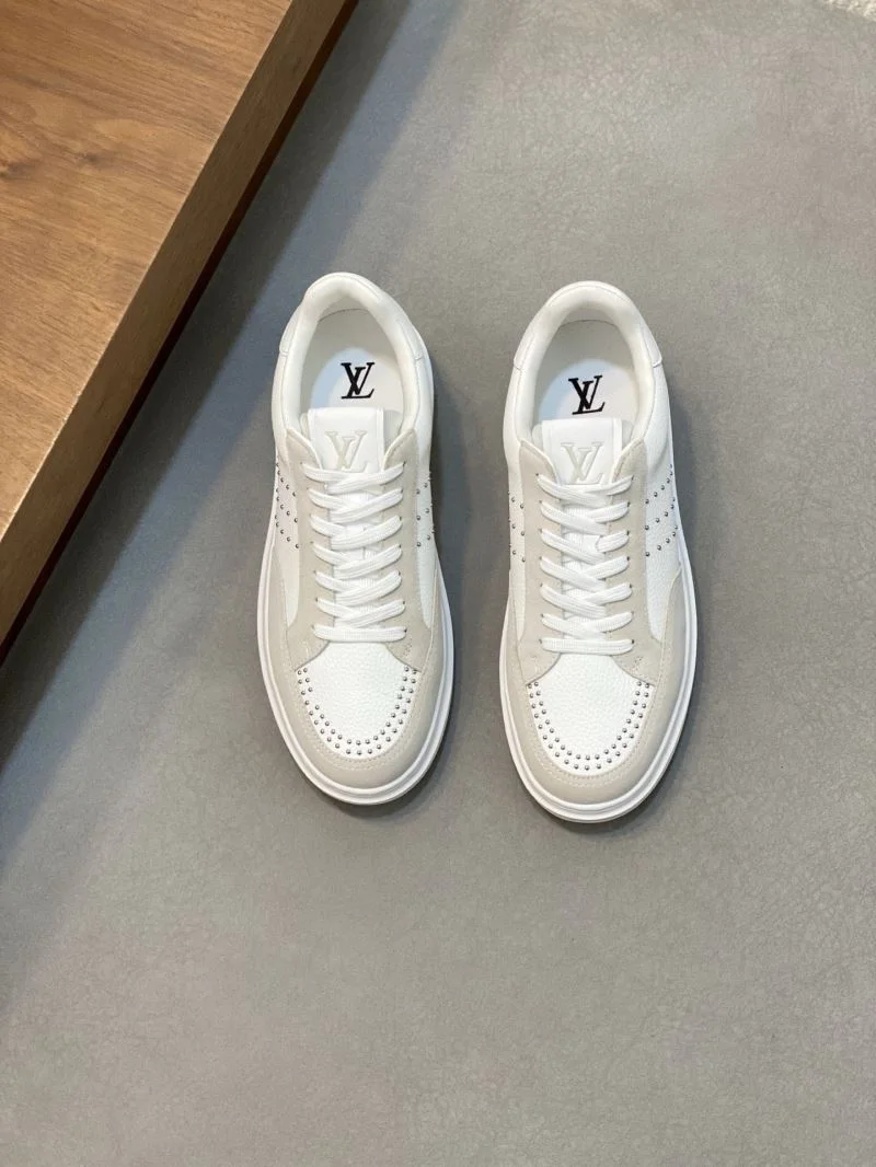 Minimalist Louis Vuitton Low Shoes 32811