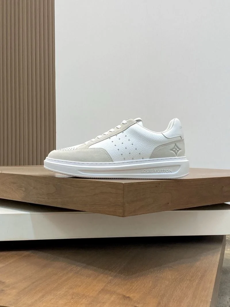 Minimalist Louis Vuitton Low Shoes 32811