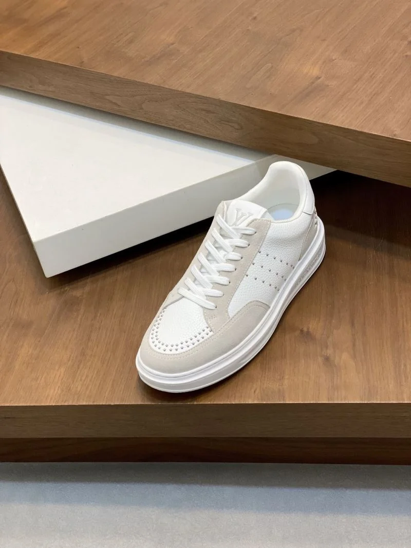 Minimalist Louis Vuitton Low Shoes 32811