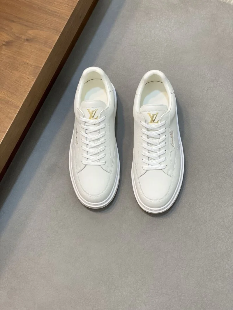 Versatile Louis Vuitton Low Shoes 32792