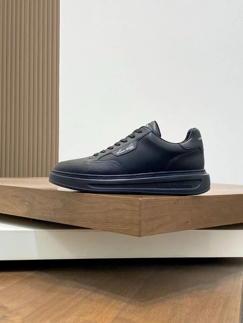 Durable Louis Vuitton Low Shoes 32803