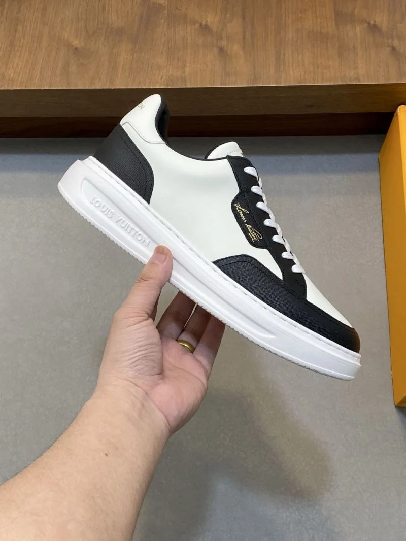 SoftTouch Louis Vuitton Low Shoes 32795