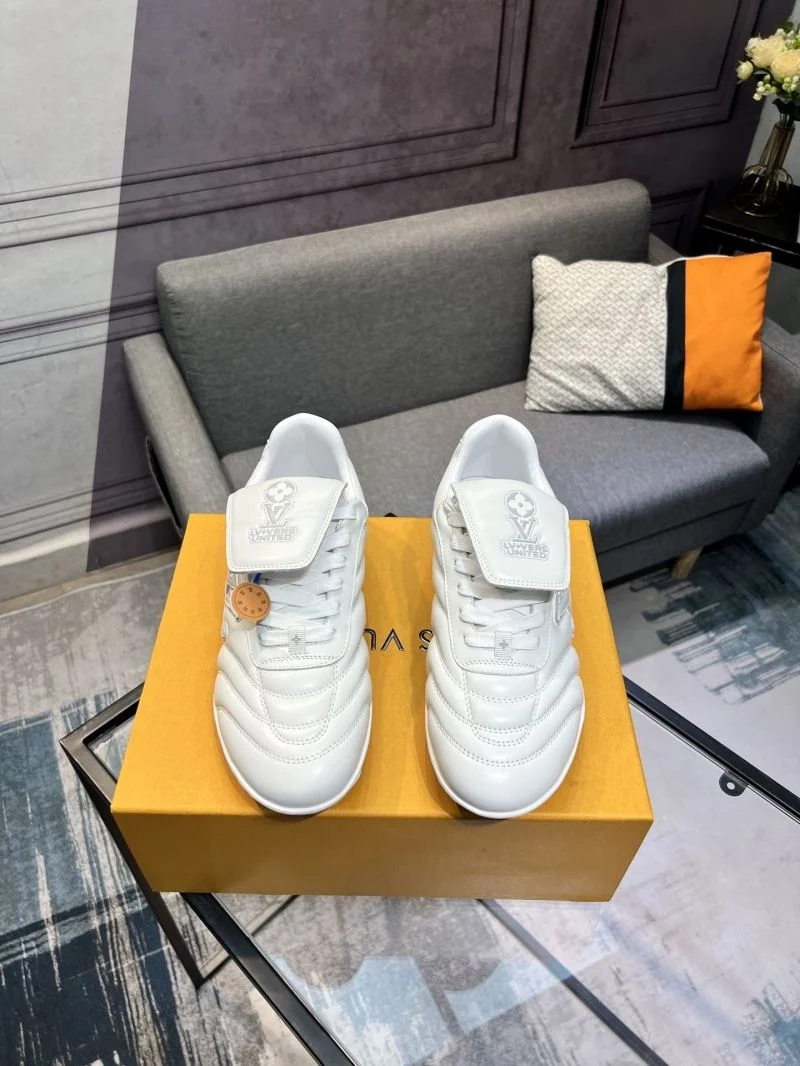 Sustainable Louis Vuitton Low Shoes 32824