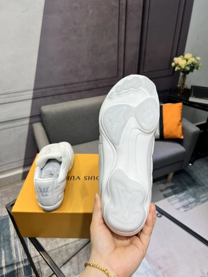 Sustainable Louis Vuitton Low Shoes 32824