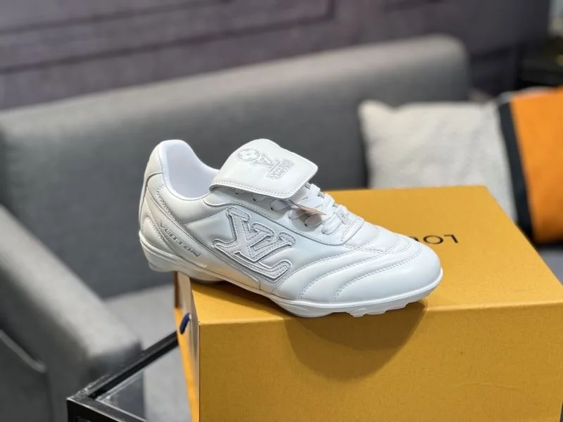 Sustainable Louis Vuitton Low Shoes 32824