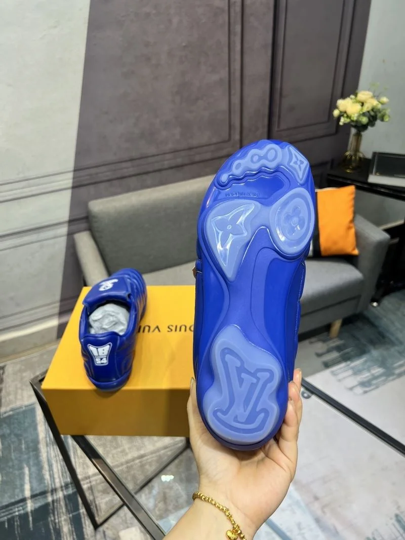 Trendy Louis Vuitton Low Shoes 32823