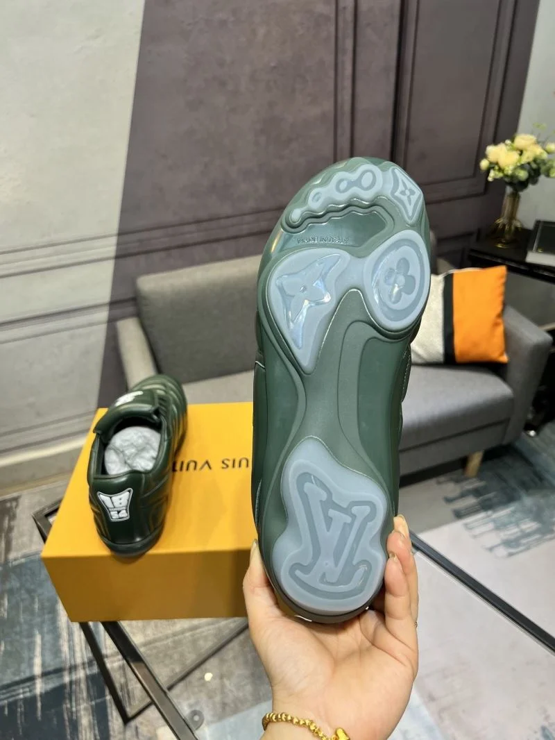 Premium Louis Vuitton Low Shoes 32825