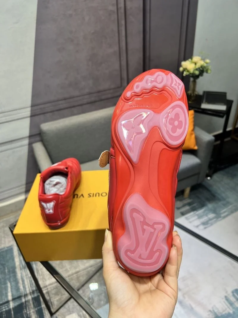 Comfortable Louis Vuitton Low Shoes 32800