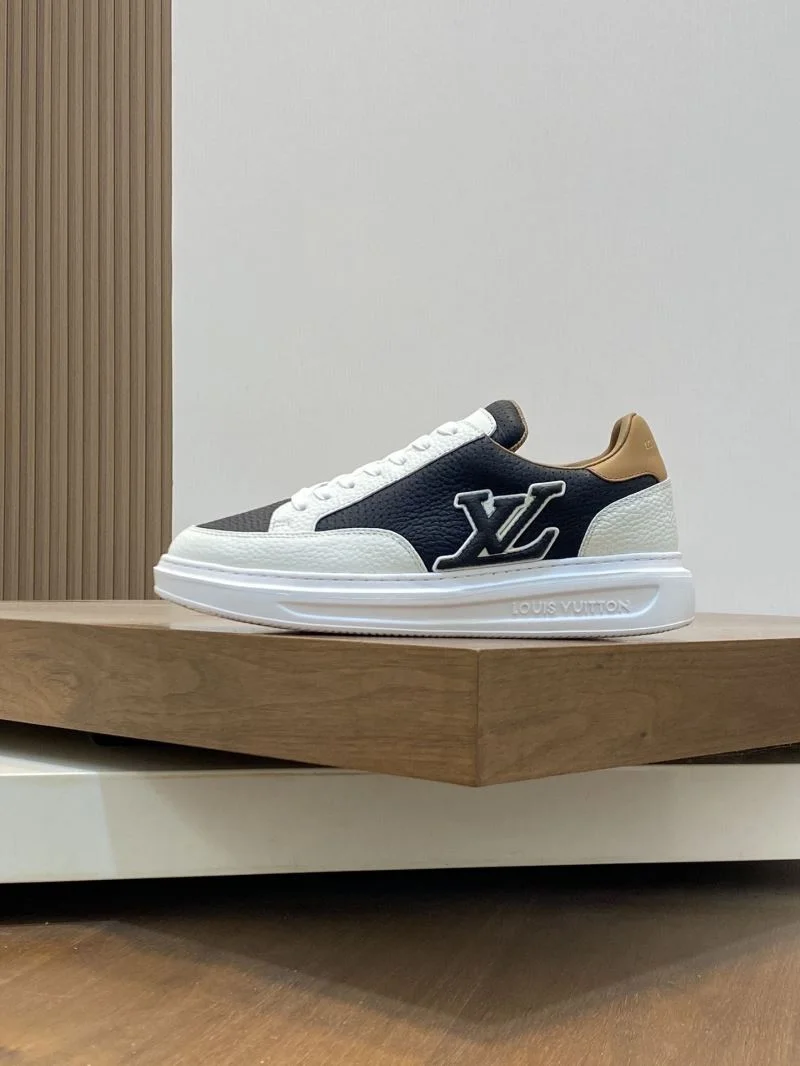 Unisex Louis Vuitton Low Shoes 32794