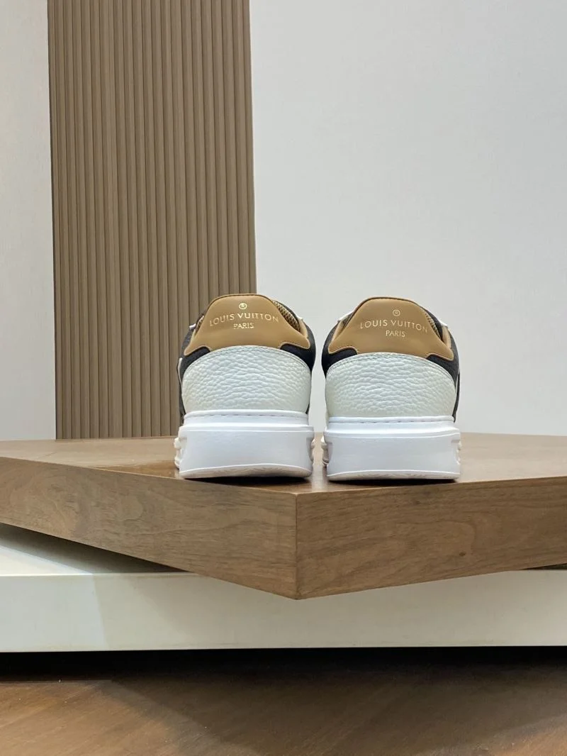 Unisex Louis Vuitton Low Shoes 32794