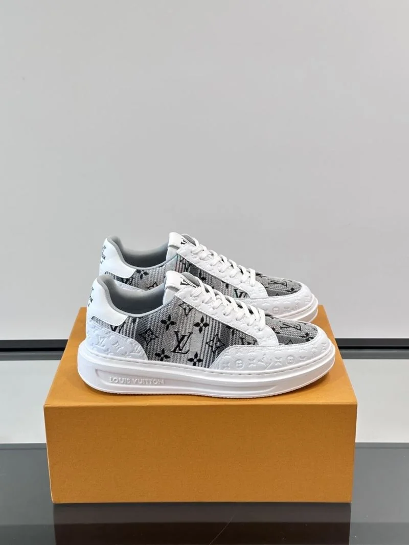 Stretchable Louis Vuitton Low Shoes 32761