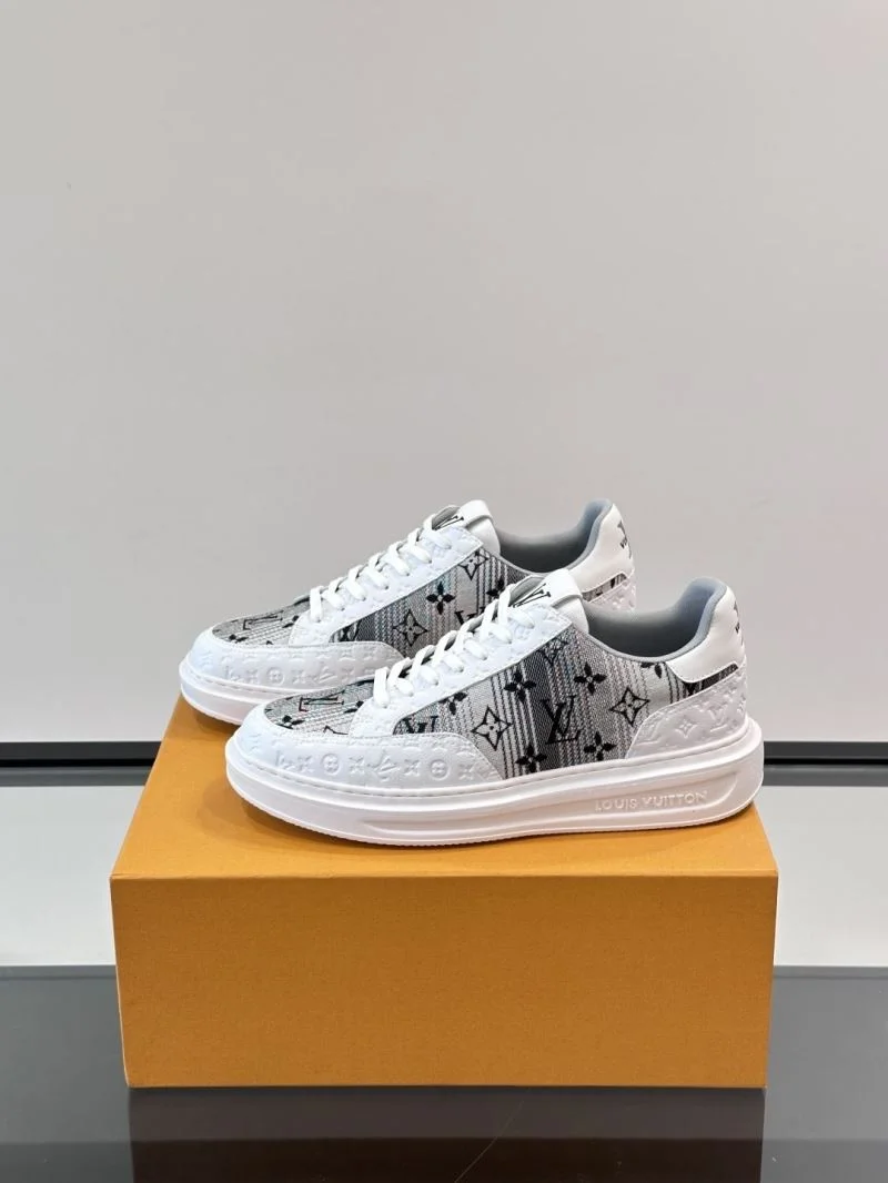 Stretchable Louis Vuitton Low Shoes 32761