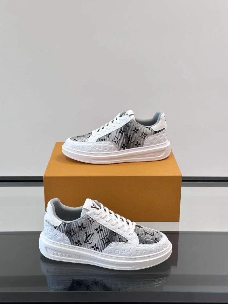 Stretchable Louis Vuitton Low Shoes 32761