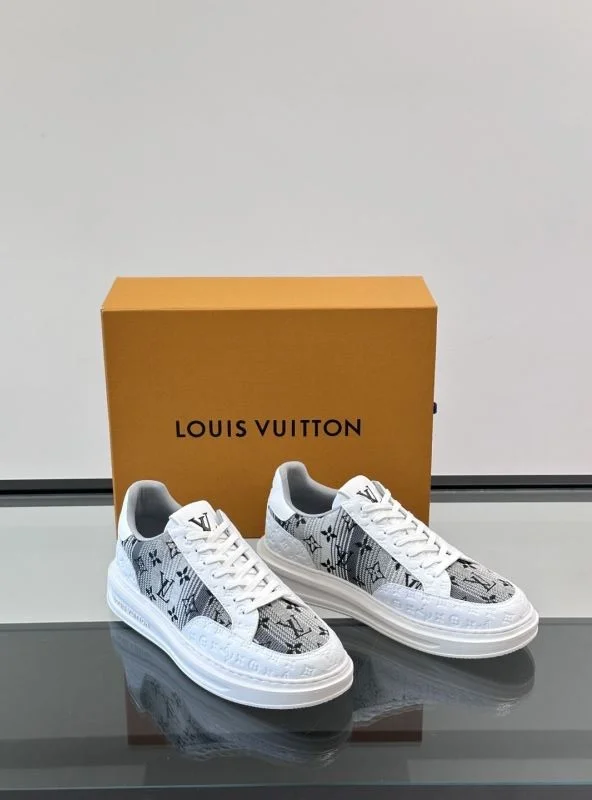 Stretchable Louis Vuitton Low Shoes 32761