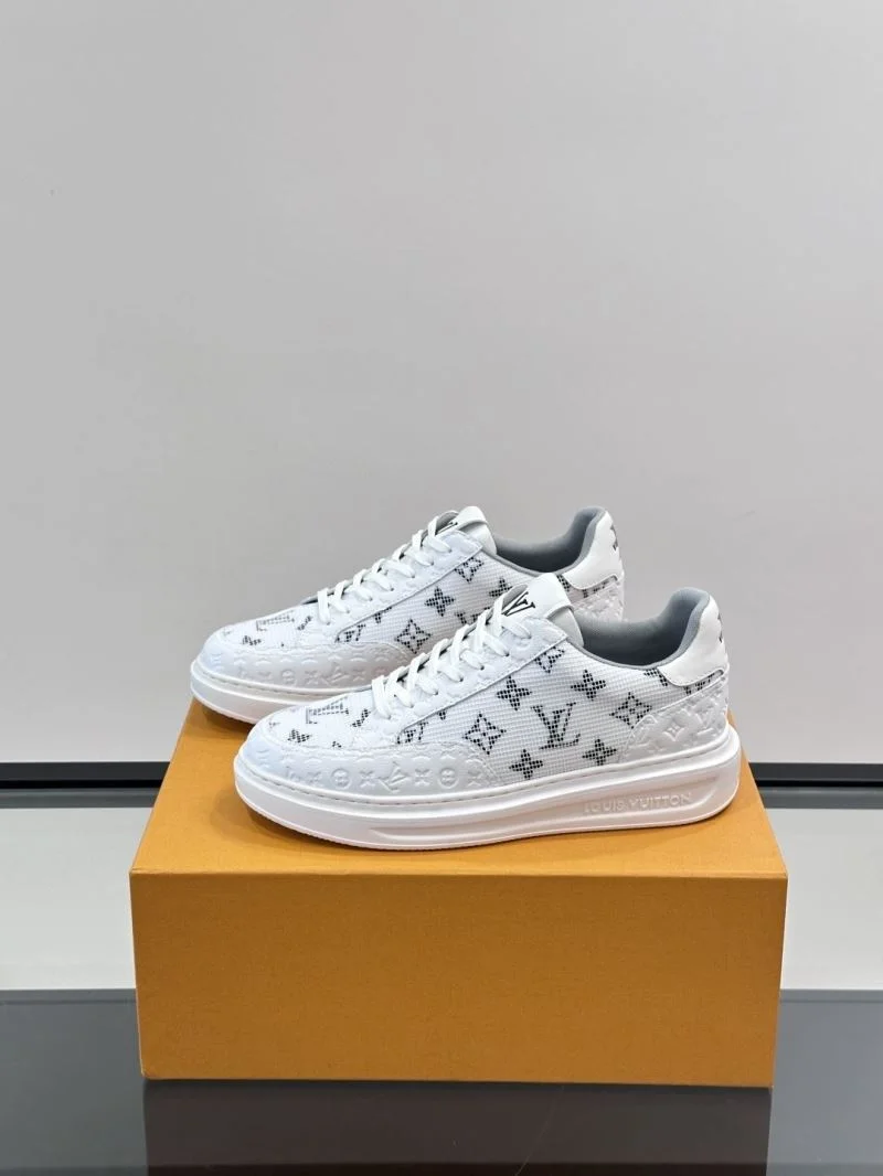 Breathable Louis Vuitton Low Shoes 32768