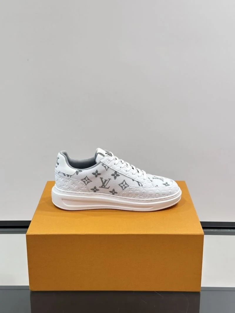 Breathable Louis Vuitton Low Shoes 32768