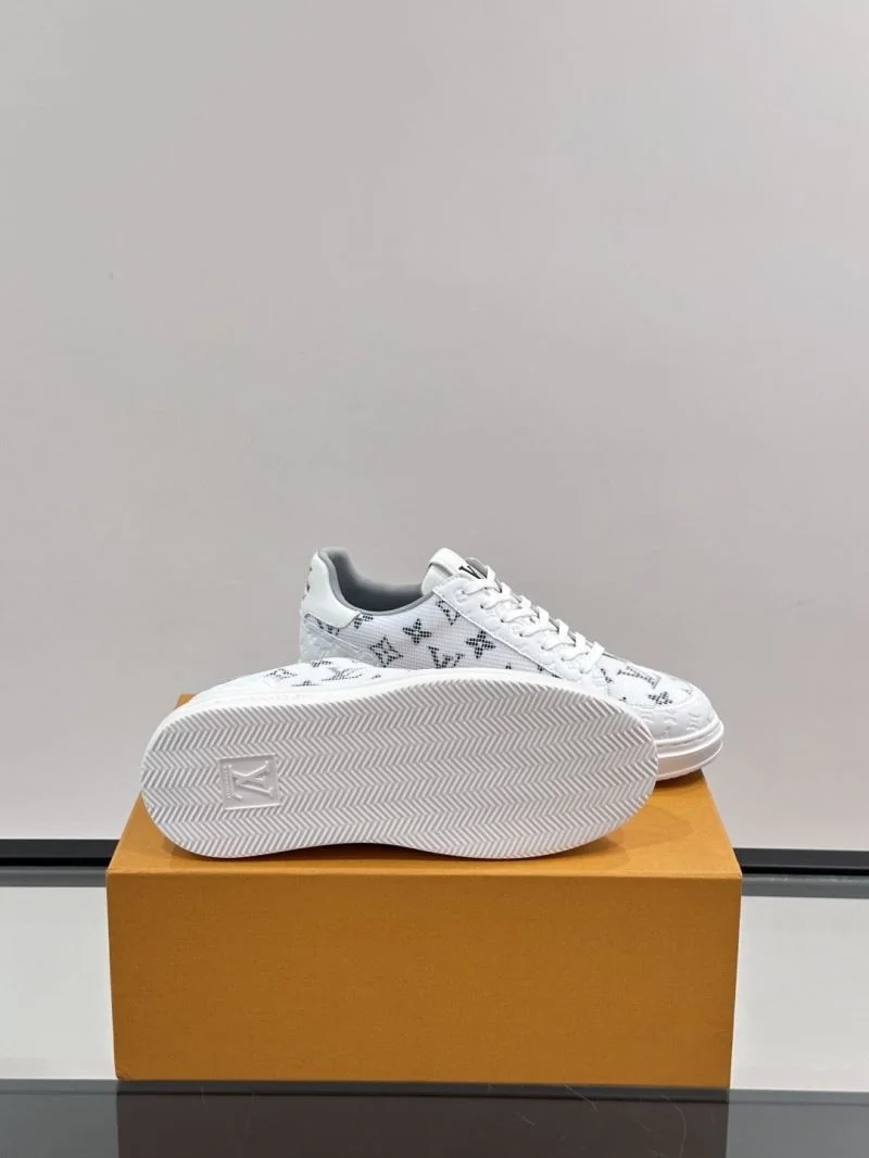 Breathable Louis Vuitton Low Shoes 32768