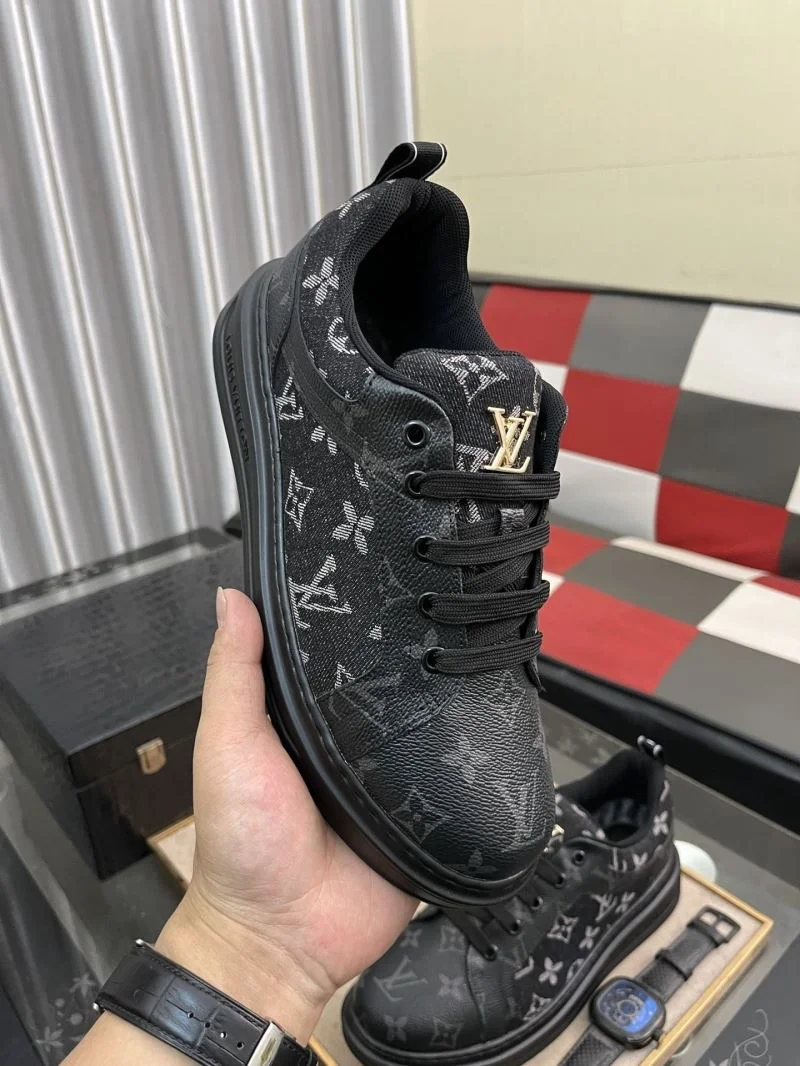 EasyMatch Louis Vuitton Low Shoes 32758