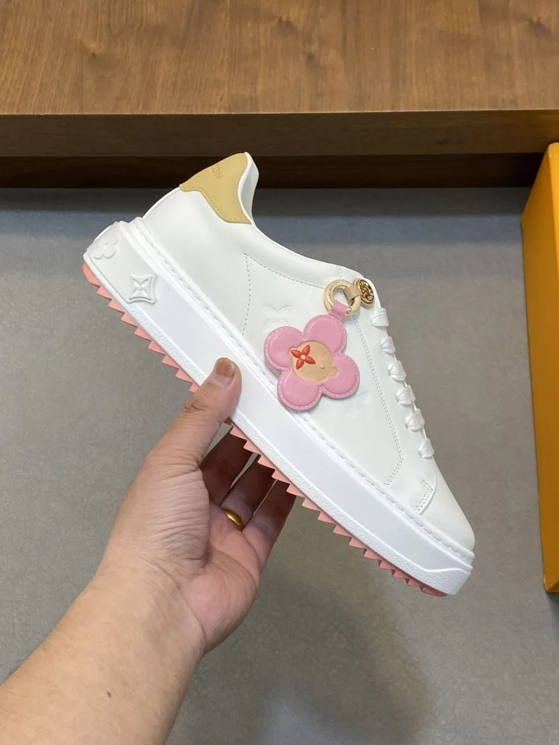 Louis Vuitton Low Shoes Resilient 32782