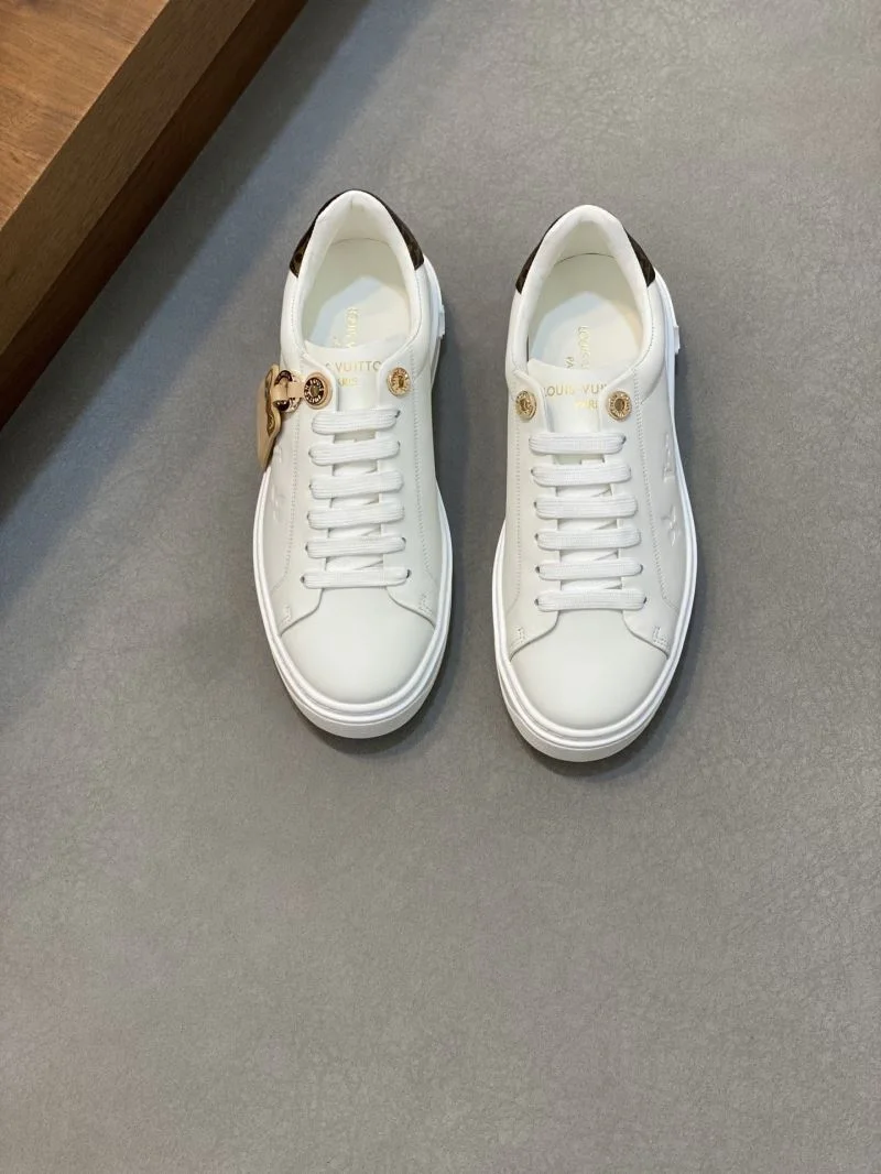 SmoothTexture Louis Vuitton Low Shoes 32779