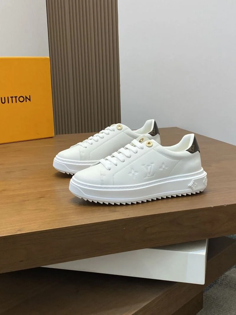 SmoothTexture Louis Vuitton Low Shoes 32779