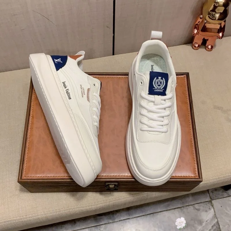 Original Louis Vuitton Low Shoes 32781