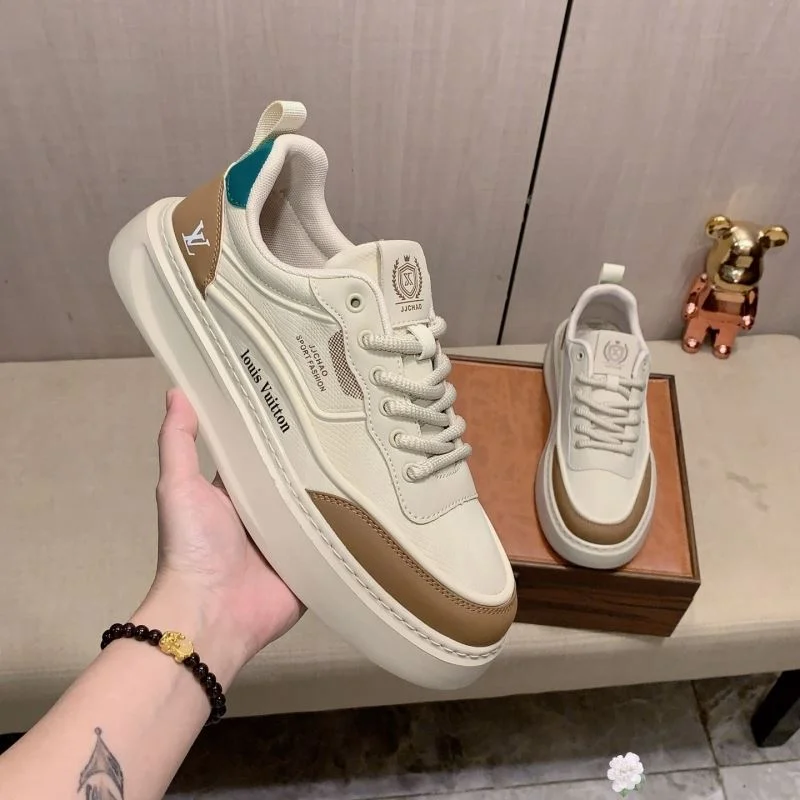 FlexibleFit Louis Vuitton Low Shoes 32757