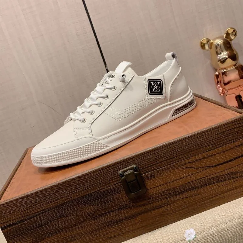 Louis Vuitton Low Shoes GoAnywhere 32783
