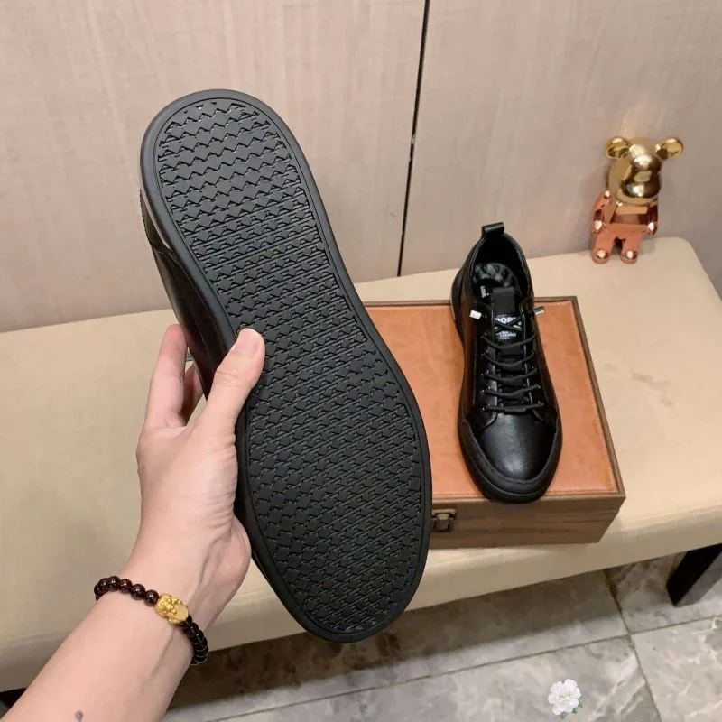 Louis Vuitton Low Shoes Youthful 32763